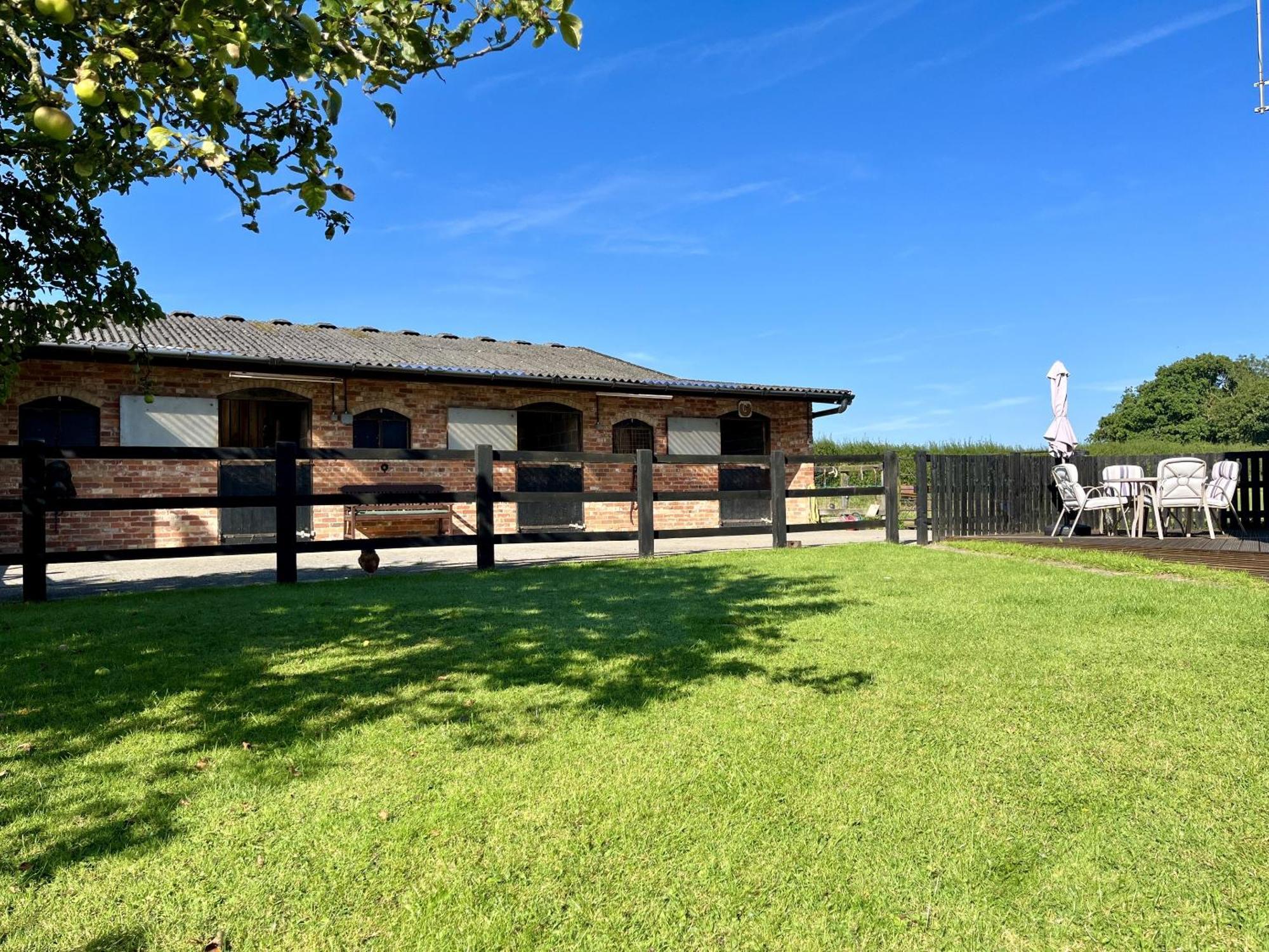 Priors Oak - A Cosy Studio With Countryside Views In Dorset Stalbridge Exterior foto